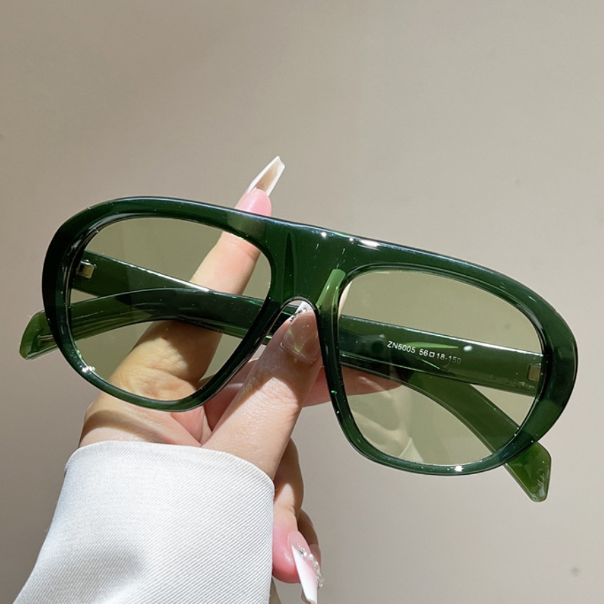 Street Fashion Brands - New Oversized Pilot Sunglasses Women Men