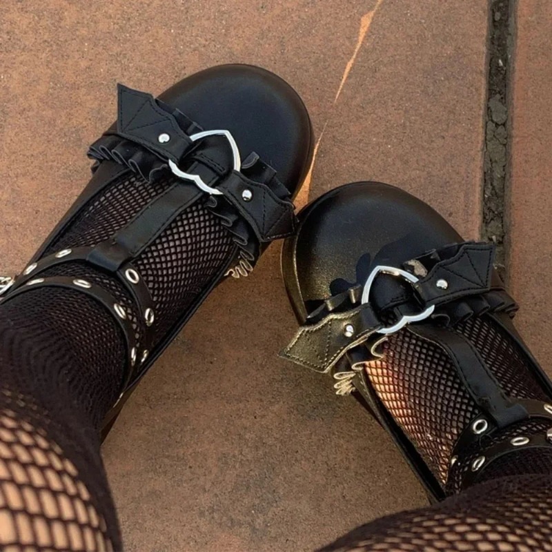 New Sweet Heart Buckle Wedges  - đánh giá và giá Chunky Sneaker Platform