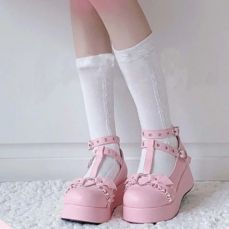 New Sweet Heart Buckle Wedges  - đánh giá và giá Chunky Sneaker Platform