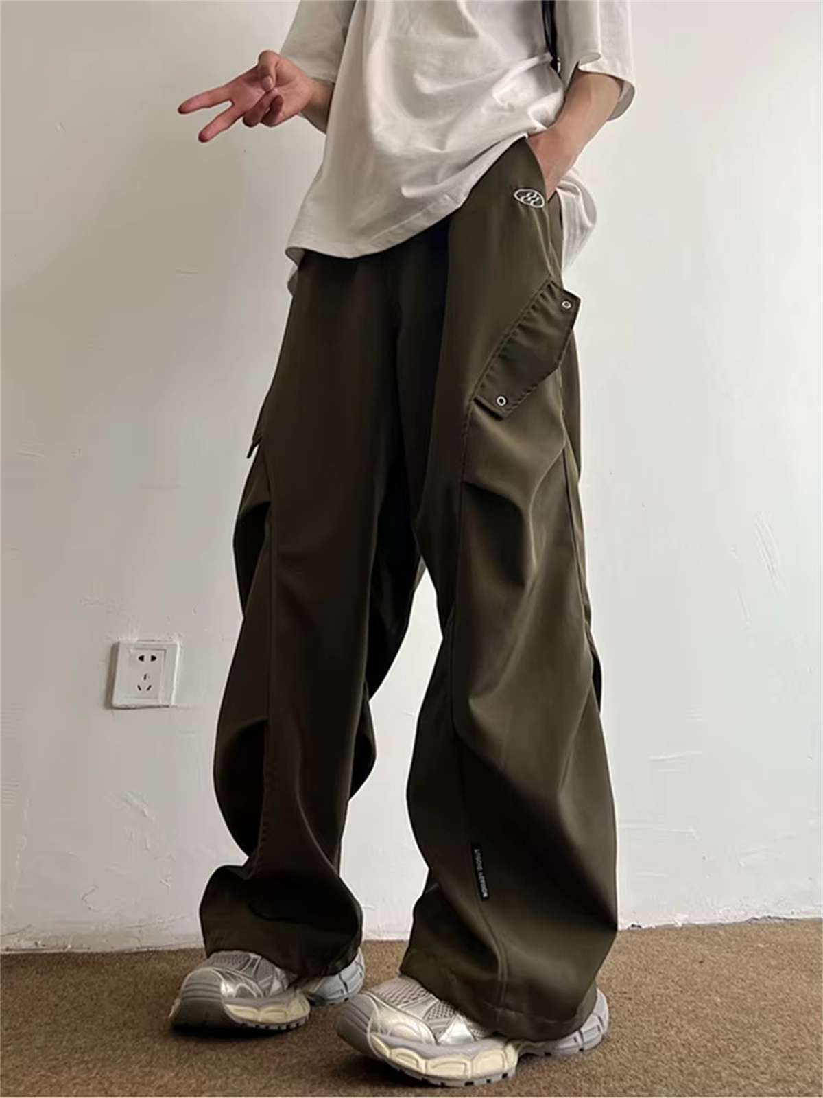 Techwear Parachute Cargo Pants - đánh giá và giá Street Fashion Korea