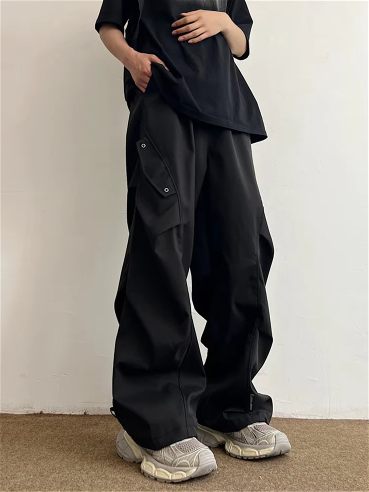 Techwear Parachute Cargo Pants - đánh giá và giá Street Fashion Korea
