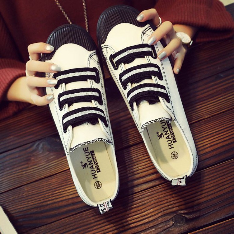 Korean Style Slip-On Canvas Sh - đánh giá và giá Street Fashion Vibes