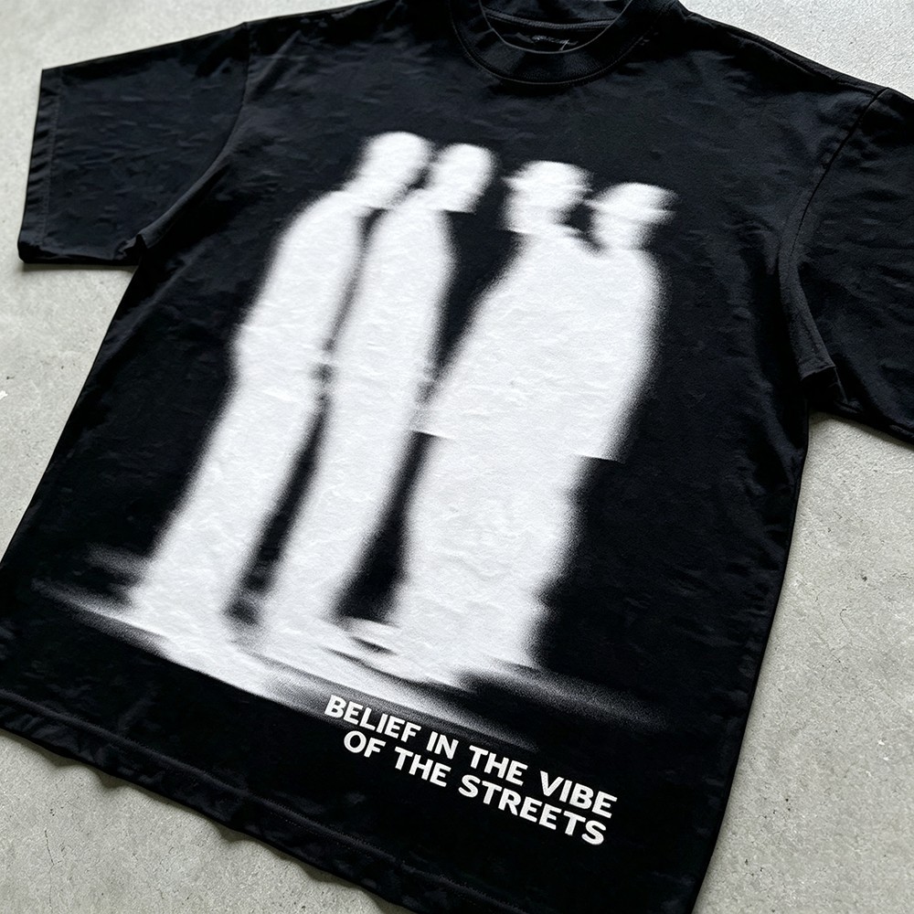 Blurry Silhouette Street Vibe  - đánh giá và giá Street Fashion Vibes