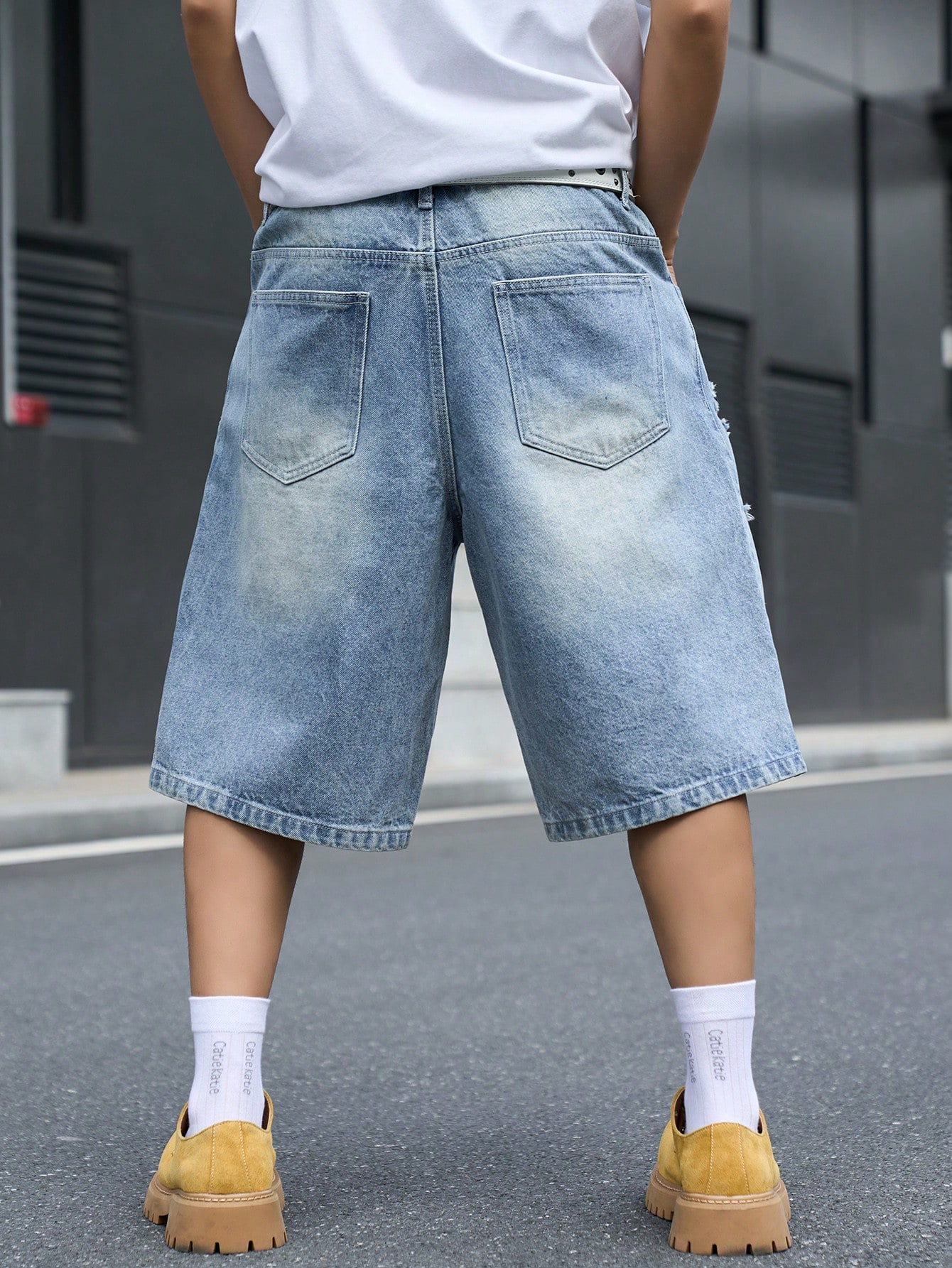 Men's Loose Fit Denim Bermuda  - đánh giá và giá Street Fashion Art